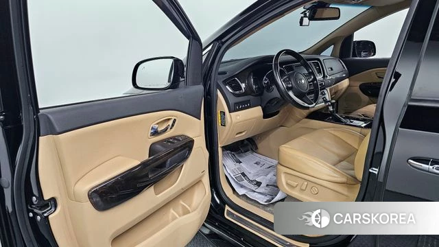 Kia The New Carnival id 4471124 из Кореи 32