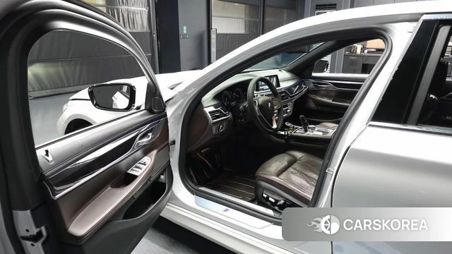 BMW 7 Series (G11) id 4684304 из Кореи 20