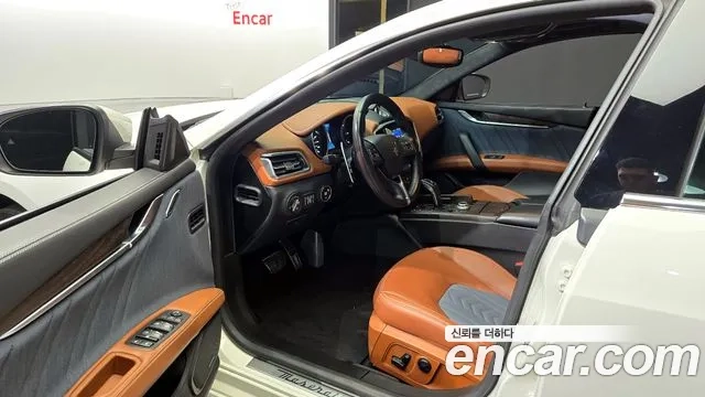 Maserati Ghibli id 2950873 из Кореи 20