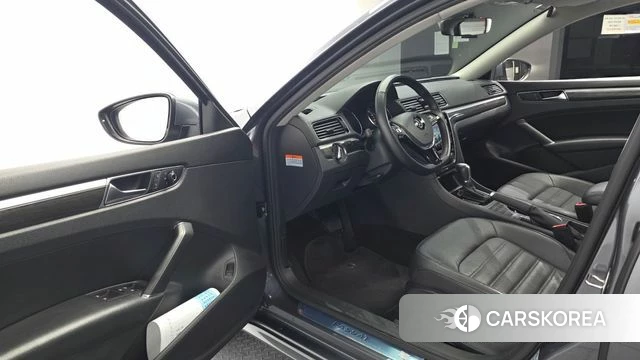 Volkswagen The New Passat id 4520545 из Кореи 20