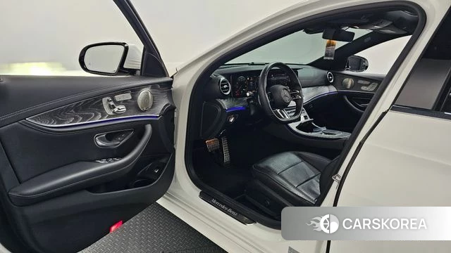Mercedes-Benz E-Class W213 id 3871596 из Кореи 20
