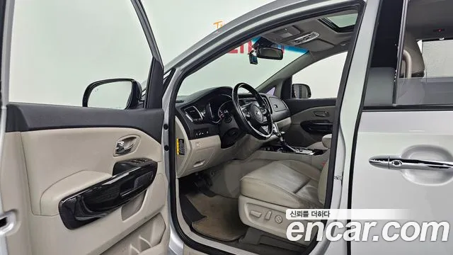 Kia The New Carnival id 2714318 из Кореи 20