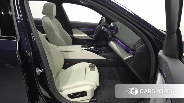 BMW 5 Series (G60) id 4229899 из Кореи 20