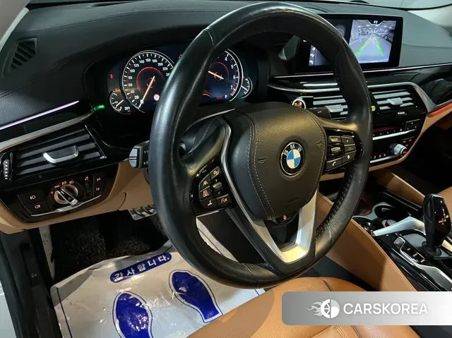 BMW 5 Series (G30) id 3469752 из Кореи 20