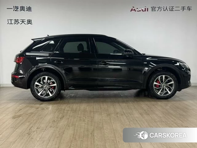 Audi Q5L id 4348771 из Китая 13