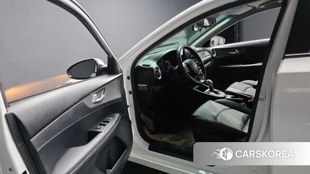 Kia Come New K3 id 3728339 из Кореи 20