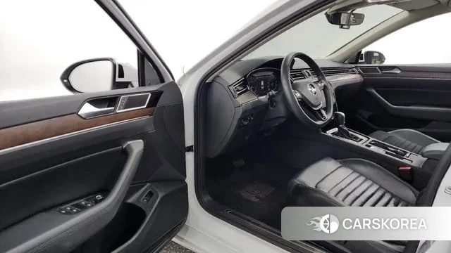 Volkswagen Passat GT (B8) id 2971451 из Кореи 20