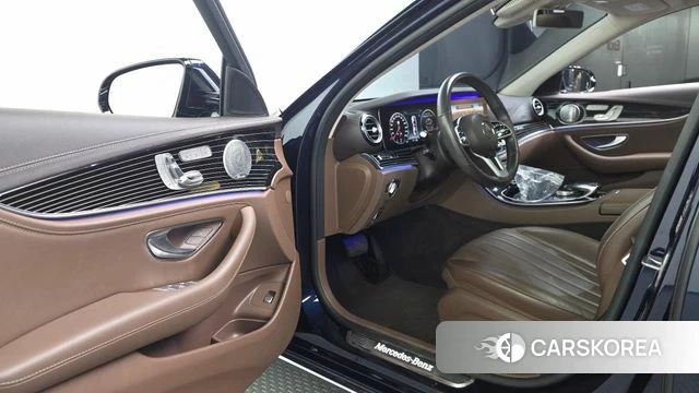 Mercedes-Benz E-Class W213 id 4632421 из Кореи 20