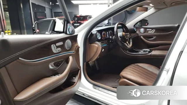 Mercedes-Benz E-Class W213 id 3557894 из Кореи 20