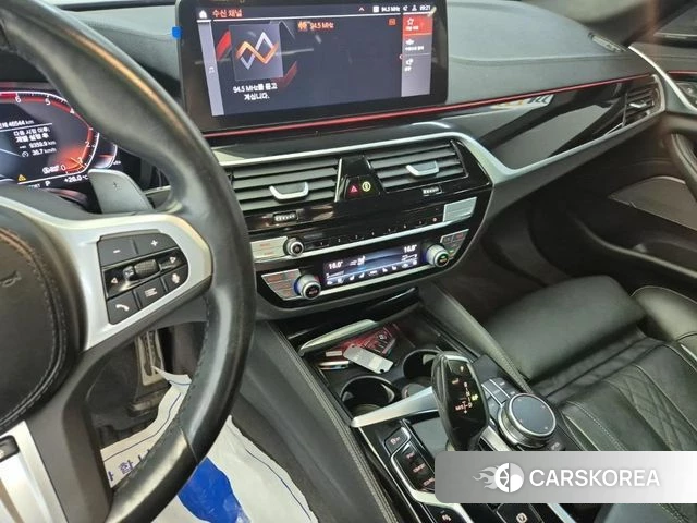 BMW 5 Series (G30) id 4656088 из Кореи 19
