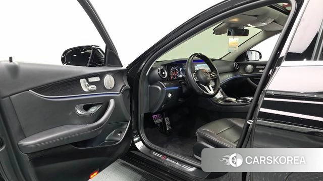 Mercedes-Benz E-Class W213 id 4609854 из Кореи 20