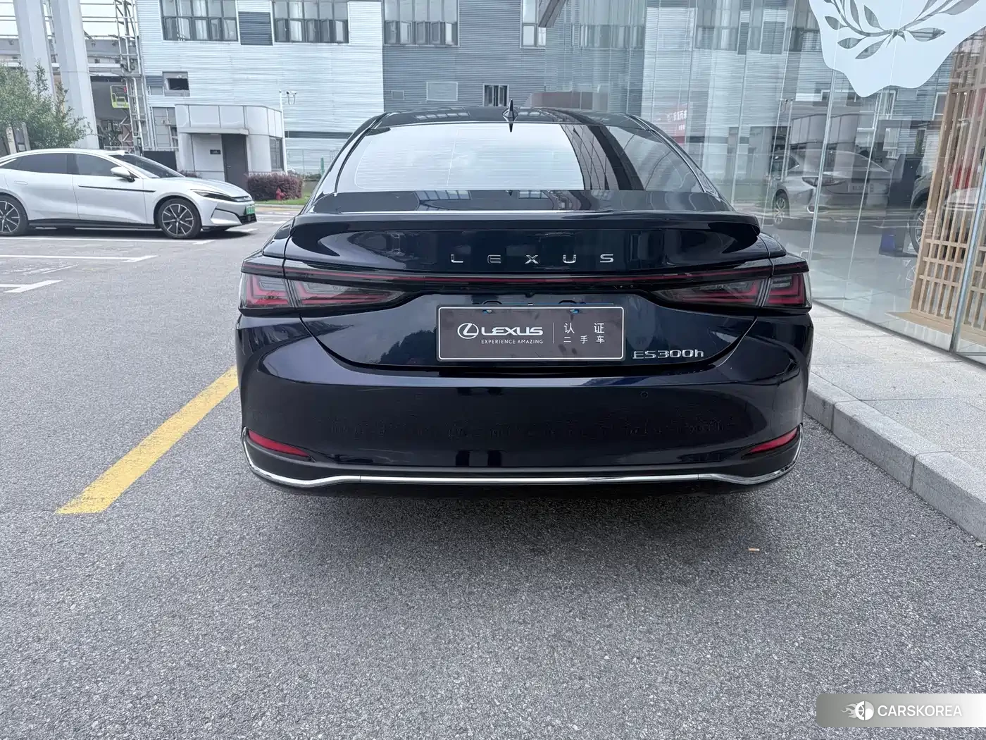 Lexus ES id 4600394 из Китая 17