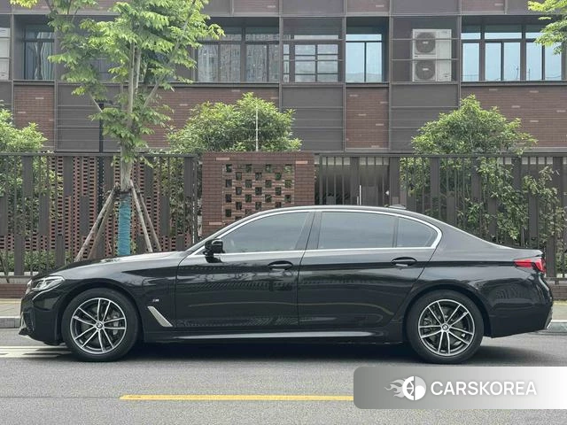 BMW 5 series PHEV id 4359119 из Китая 17