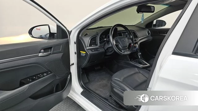 Hyundai Avante AD id 3894337 из Кореи 20