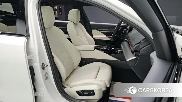 BMW 5 Series (G60) id 3517798 из Кореи 20