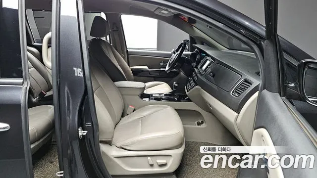 Kia The New Carnival id 2356543 из Кореи 20