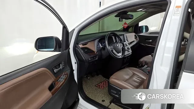 Toyota Sienna id 3464911 из Кореи 20