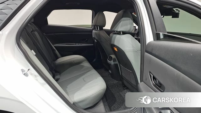 Hyundai The New Avante (CN7) id 4421256 из Кореи 36
