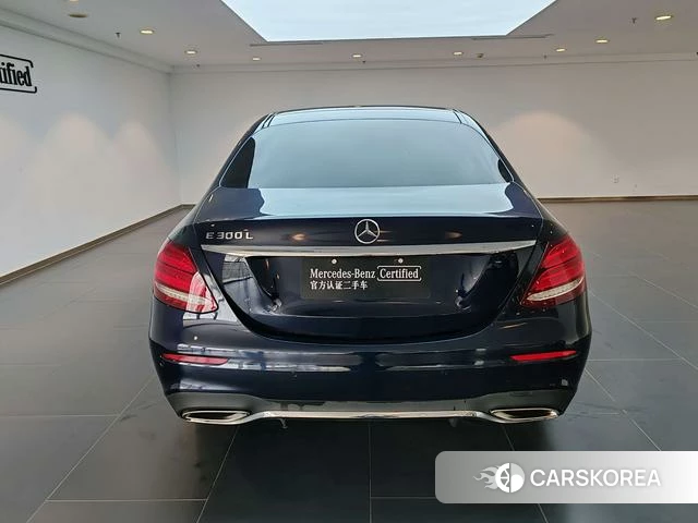 Mercedes-Benz E-class id 4209412 из Китая 20