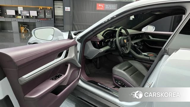 Porsche Taycan id 4293983 из Кореи 36
