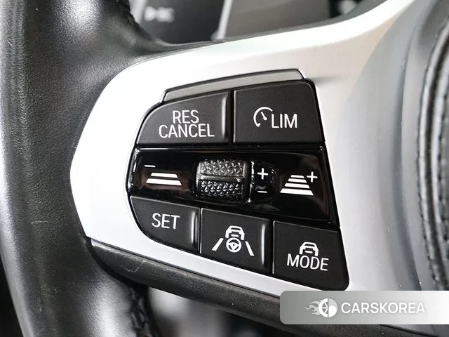 BMW 5 Series (G30) id 3522531 из Кореи 20