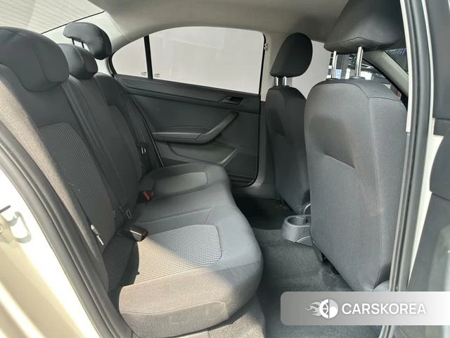 Volkswagen Santana id 4240985 из Китая 16