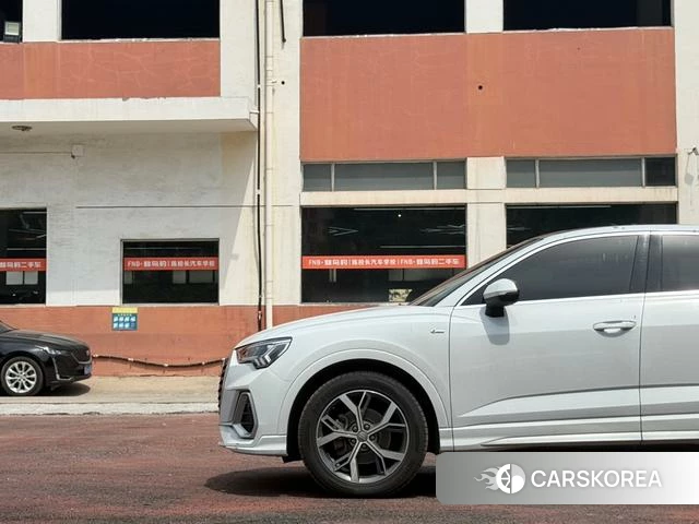 Audi Q3 Sportback id 4272643 из Китая 21
