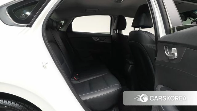 Kia Come New K3 id 4377980 из Кореи 30