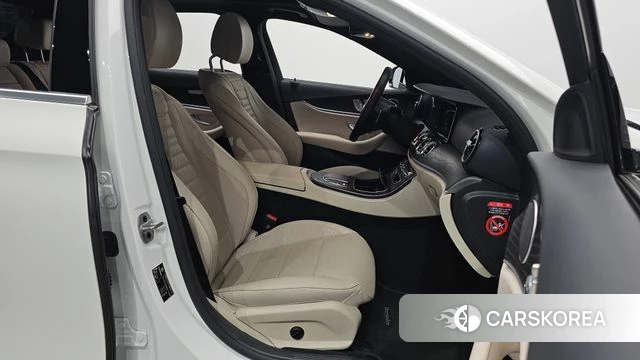 Mercedes-Benz E-Class W213 id 4186168 из Кореи 36