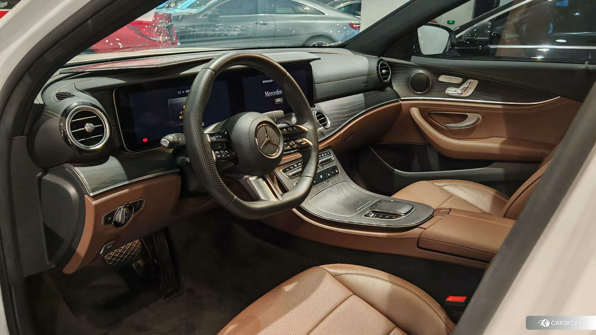 Mercedes-Benz E-class id 4487476 из Китая 16