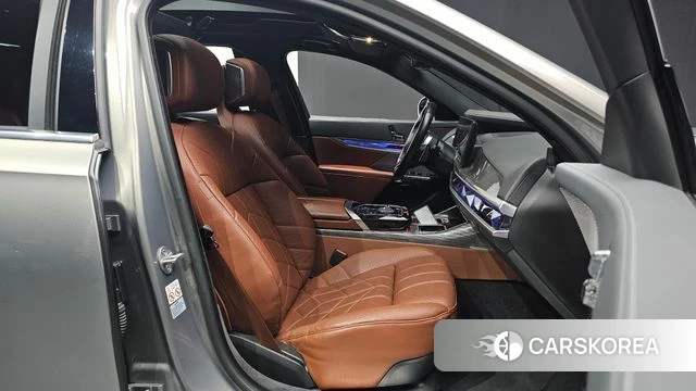 BMW 7 Series (G70) id 3934108 из Кореи 20