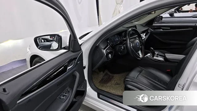 BMW 5 Series (G30) id 3145042 из Кореи 20