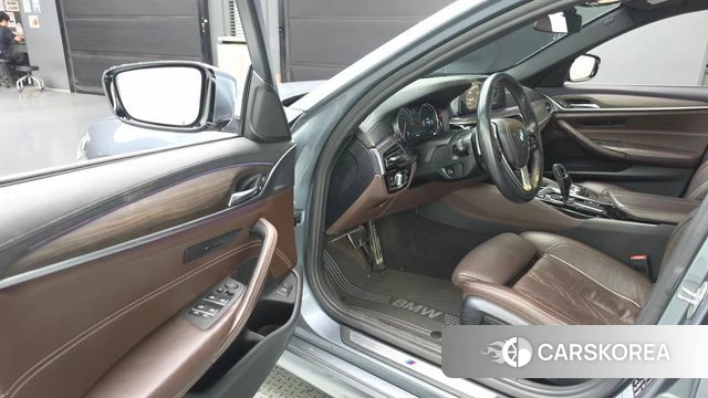 BMW 5 Series (G30) id 4620705 из Кореи 20