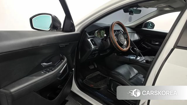 Jaguar E-PACE id 4836779 из Кореи 32