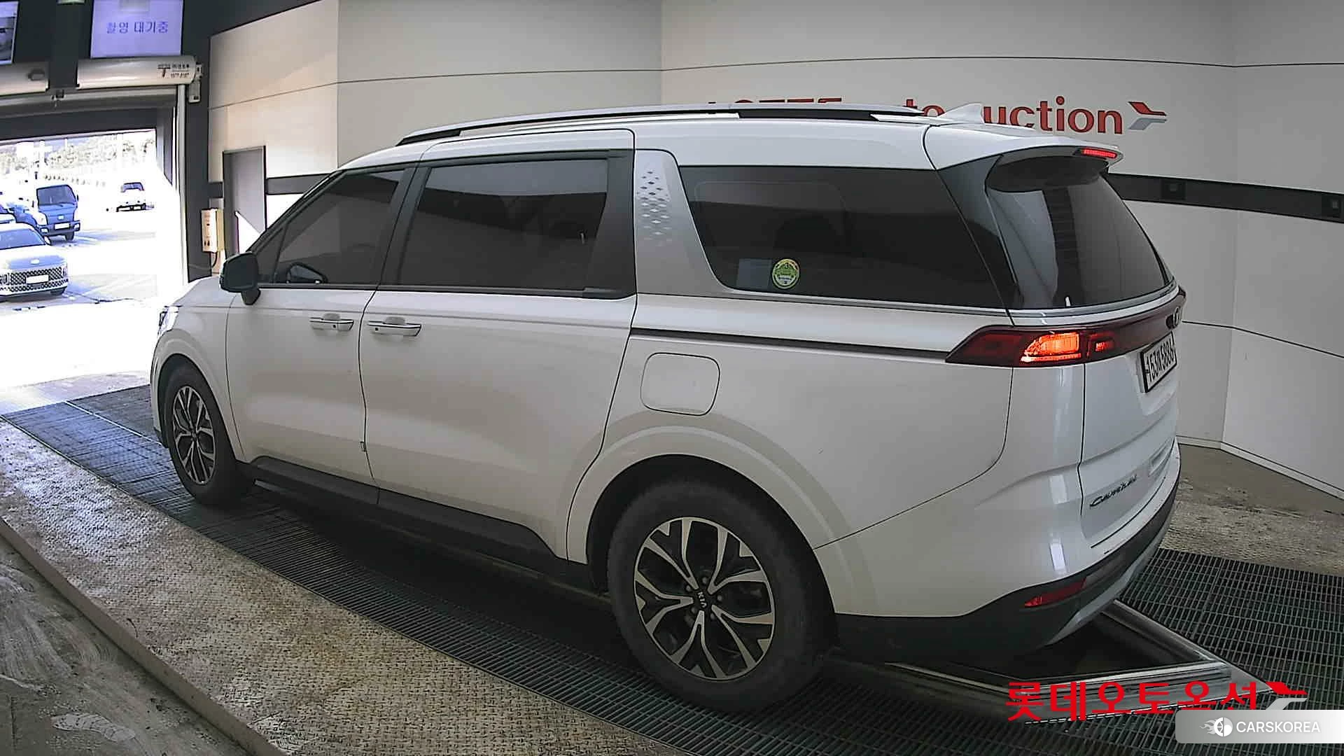 Kia Carnival id 3882158 из Кореи 37