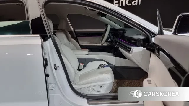 Hyundai Grandeur (GN7) id 3523736 из Кореи 20