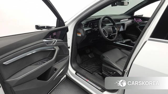 Audi e-Tron id 4585743 из Кореи 35