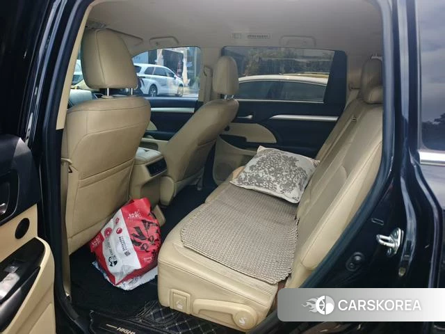 Toyota Highlander id 4214181 из Китая 10