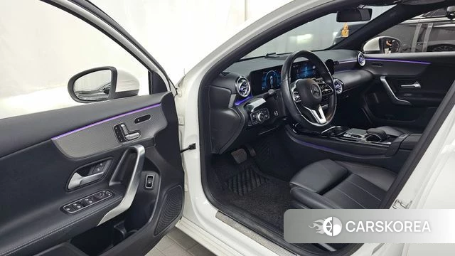 Mercedes-Benz A-Class W177 id 4683696 из Кореи 30
