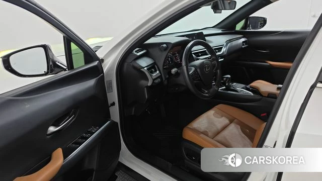 Lexus UX250h id 4741347 из Кореи 31