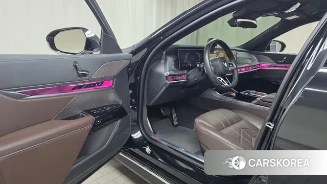 BMW 7 Series (G70) id 3770210 из Кореи 20