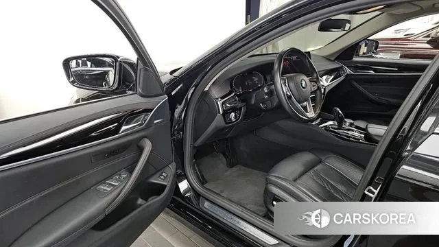 BMW 5 Series (G30) id 3128374 из Кореи 20