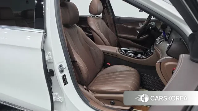 Mercedes-Benz E-Class W213 id 3728521 из Кореи 20