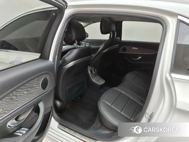 Mercedes-Benz E-class id 4260696 из Китая 20