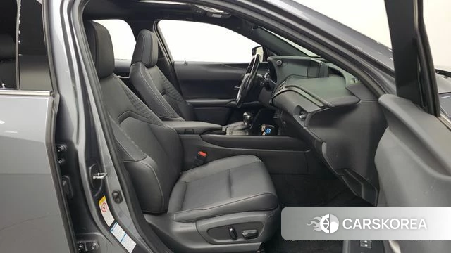Lexus UX250h id 4459292 из Кореи 33