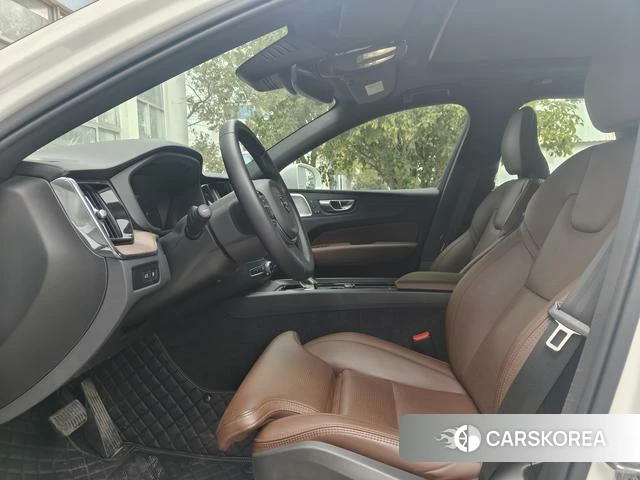 Volvo XC60 PHEV id 4211097 из Китая 11