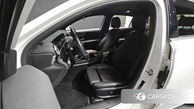 Mercedes-Benz A-Class W177 id 3806184 из Кореи 20