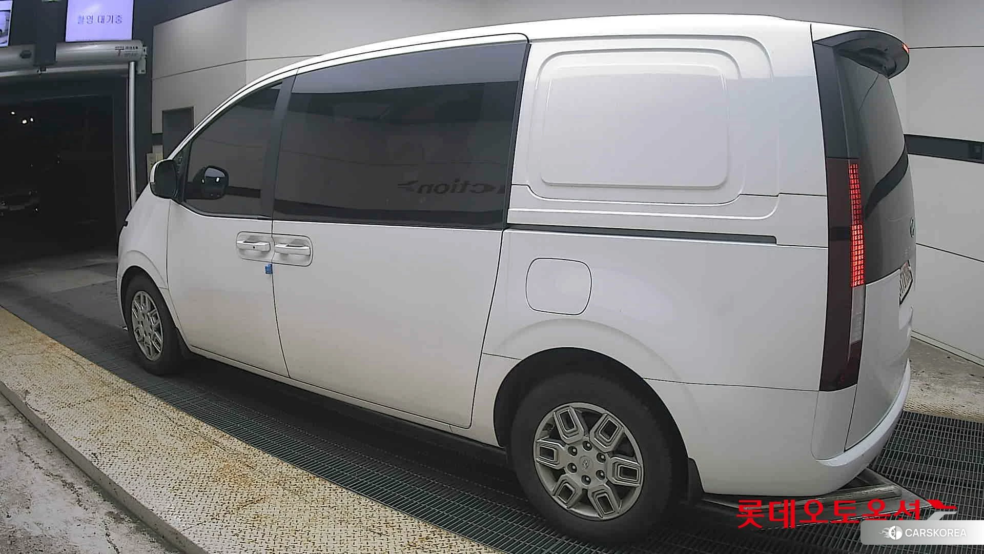 Hyundai Staria id 4902511 из Кореи 37