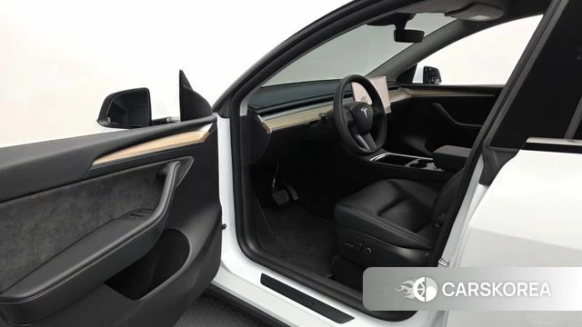 Tesla Model Y id 4650127 из Кореи 31