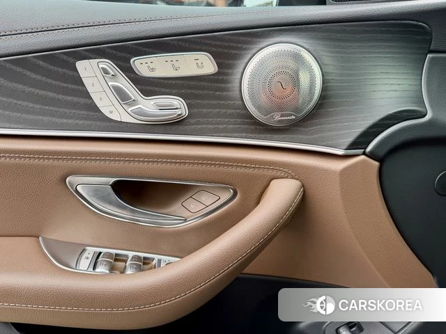 Mercedes-Benz E-class PHEV id 4329023 из Китая 18